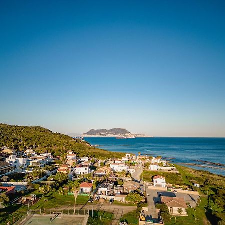 Increible Villa De Madera Con Vistas Al Mar Альхесірас Екстер'єр фото